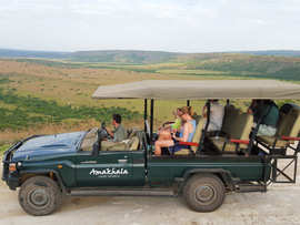 Amakhala Game Reserve Guests On Safari