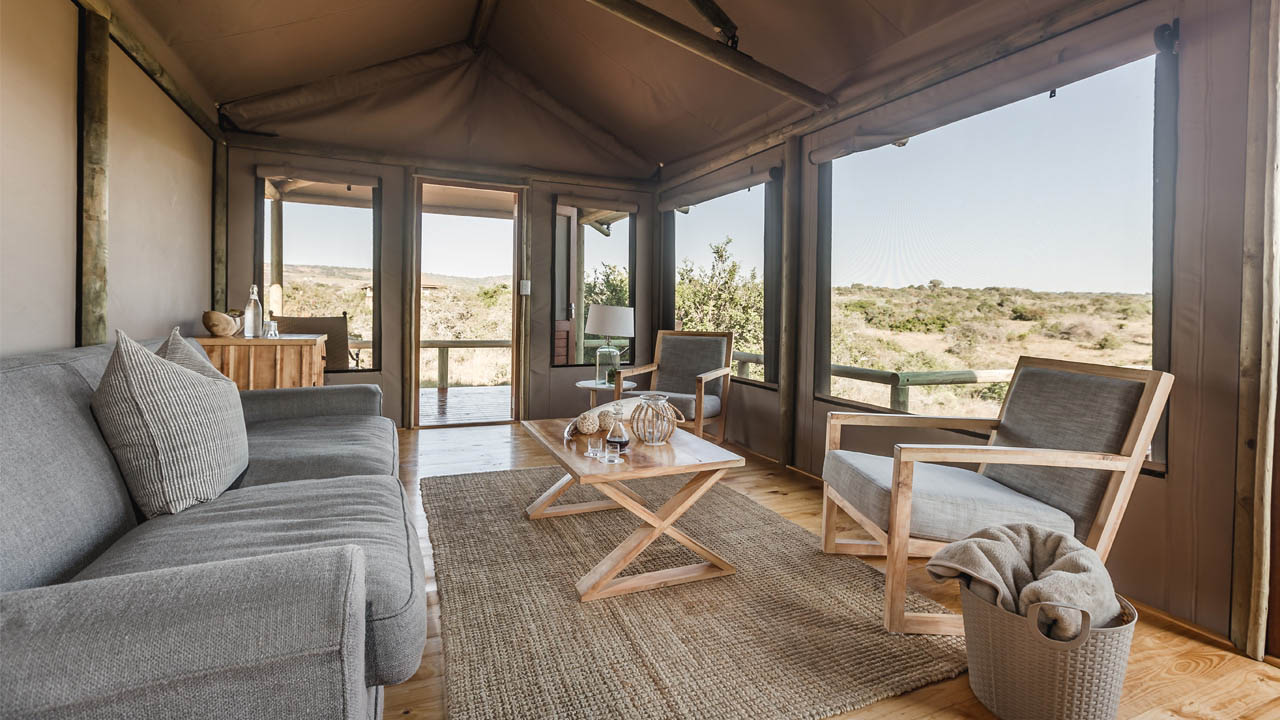 Hlosi Game Lodge Amakhala Safari Tent Lounge - On special in South Africa