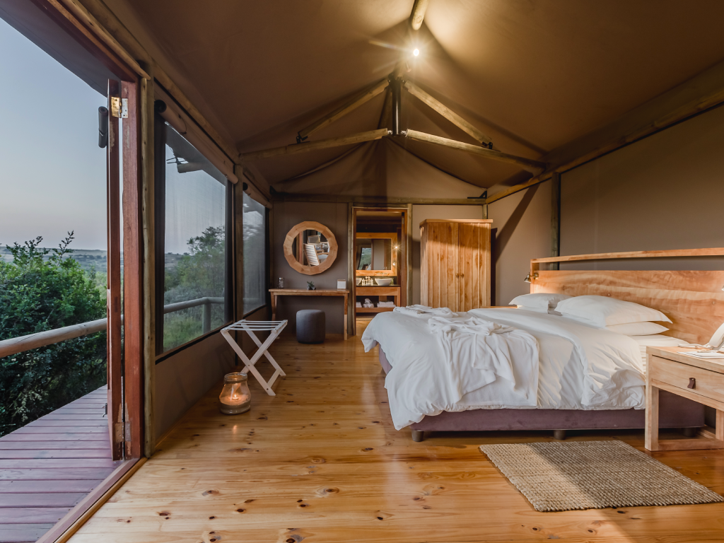 Hlosi Game Lodge Luxury Safari Tent